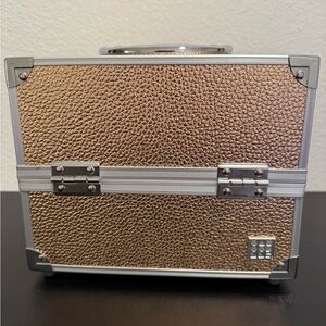 Rose Gold Textured Makeup Case